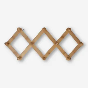 Accordion hooks