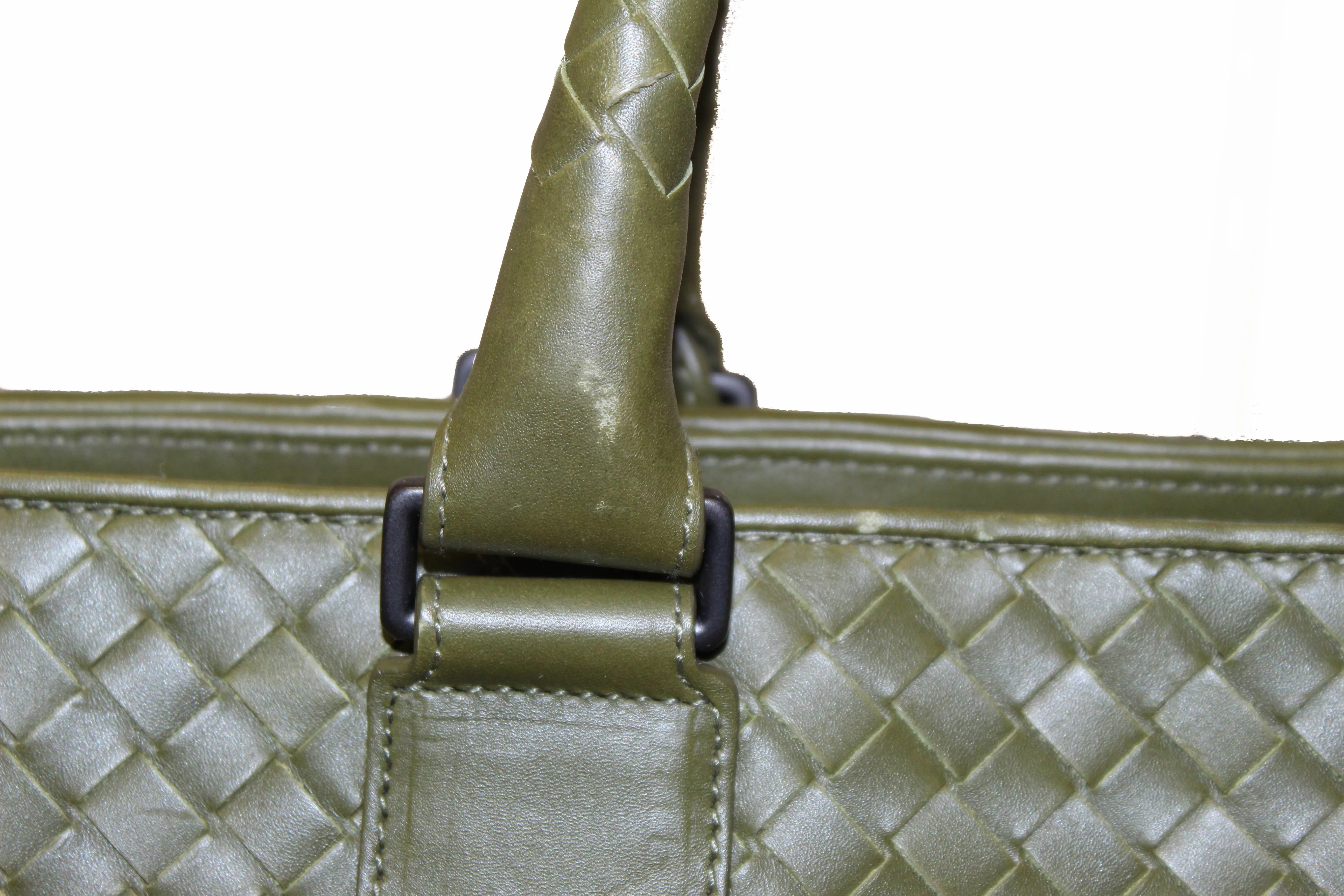 Authentic Bottega Veneta Green Intrecciato Calfskin Leather Briefcase