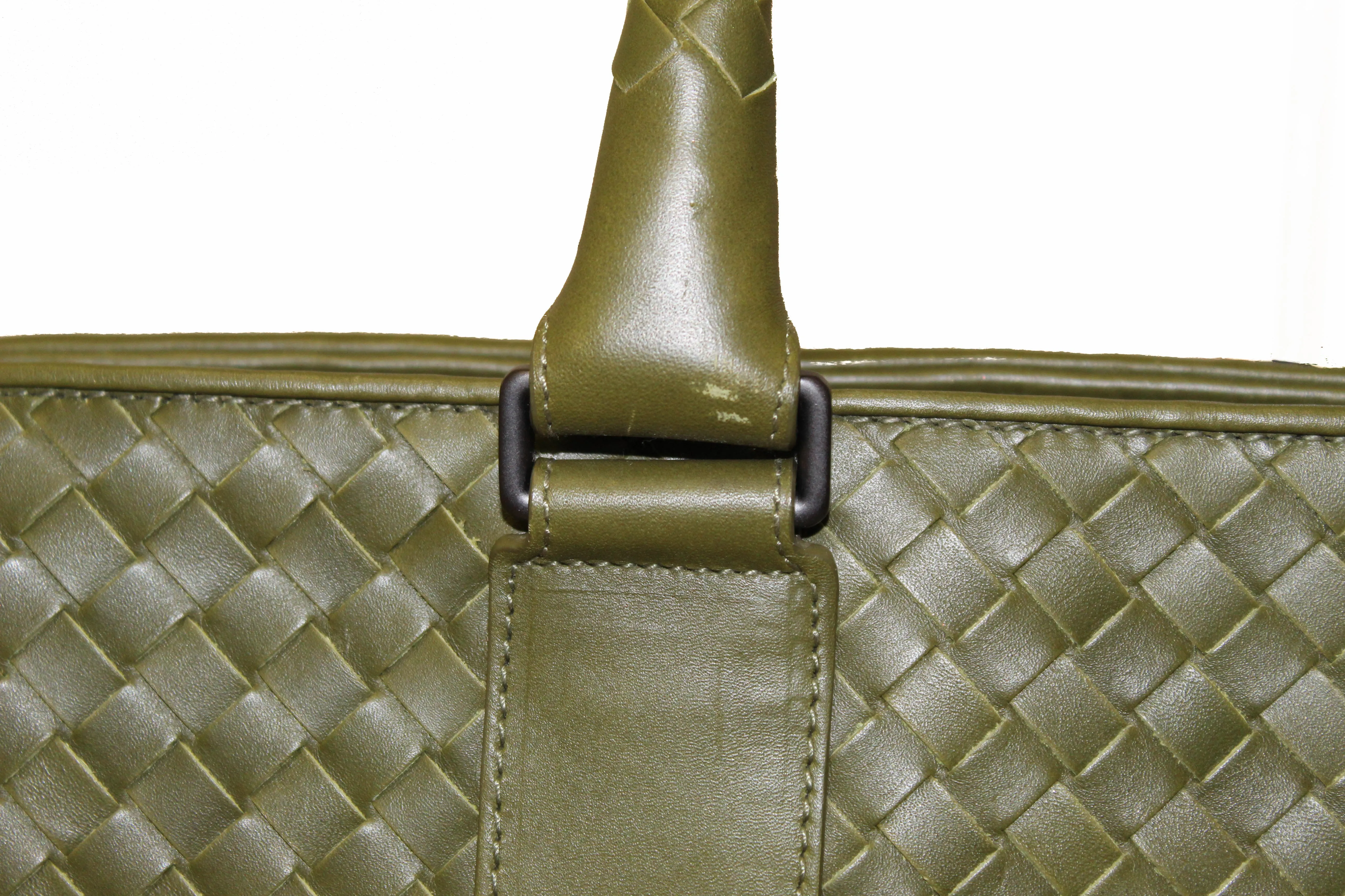 Authentic Bottega Veneta Green Intrecciato Calfskin Leather Briefcase