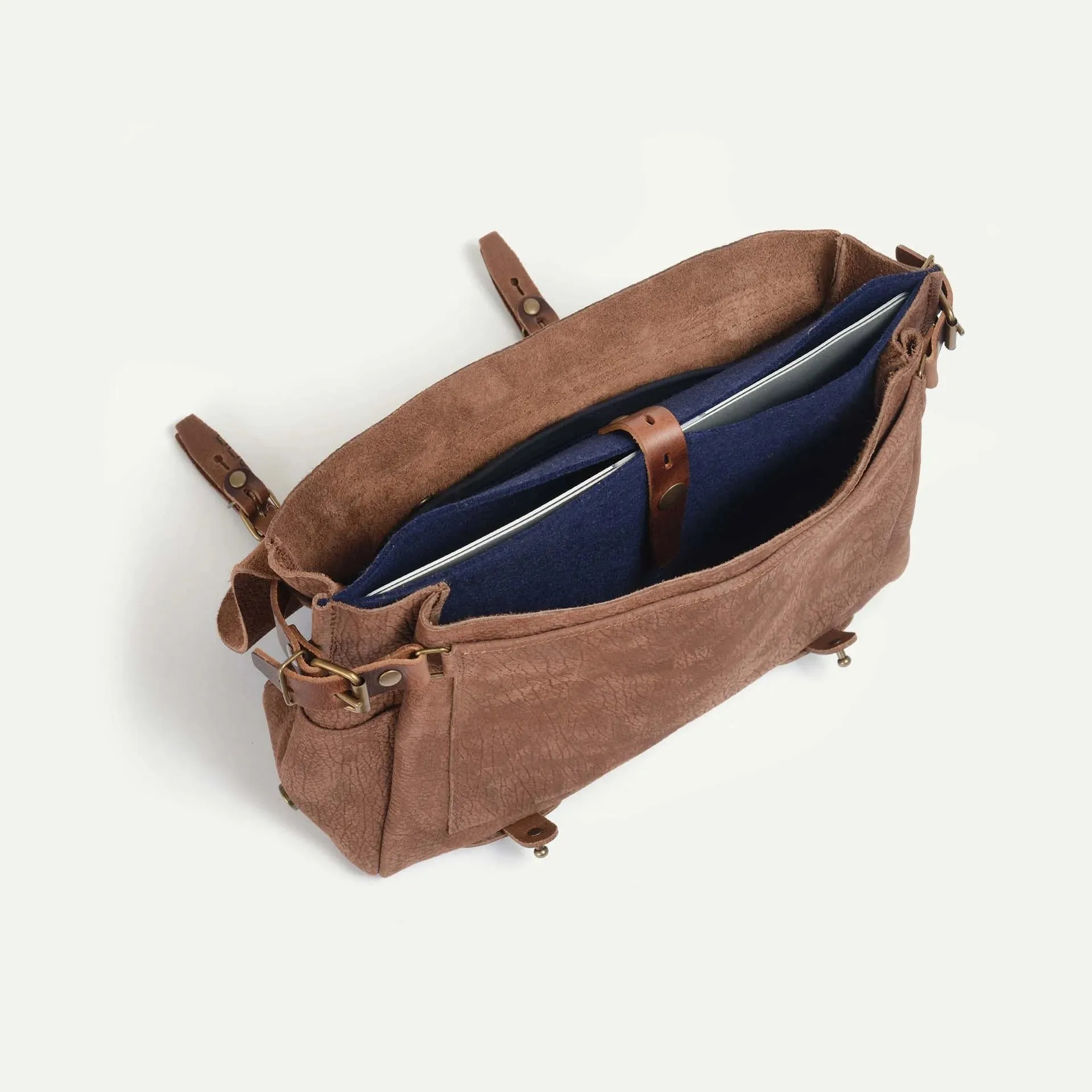 Bleu De Chauffe, Postman Bag Eclair M, Brown