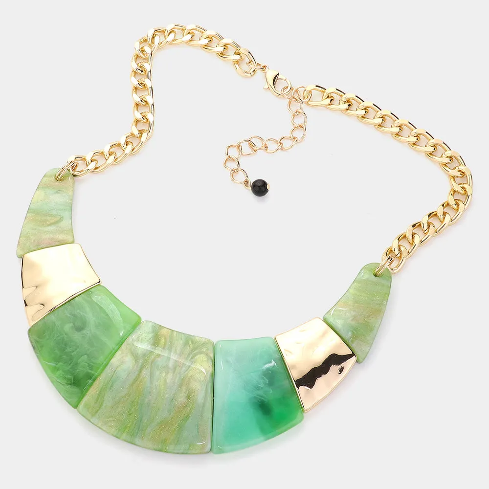 Camouflage Marble Print Resin Curved Bib Necklace Set