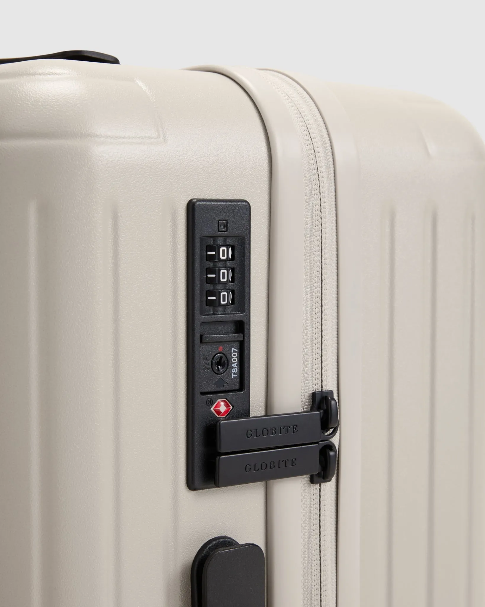 Carry On Expandable Suitcase - Moonbeam