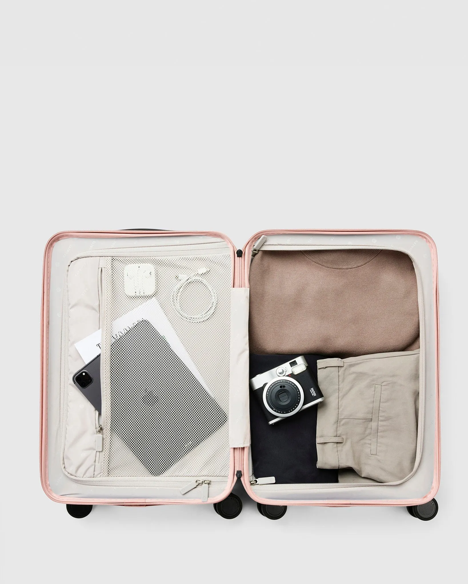 Carry On Expandable Suitcase - Whisper Pink