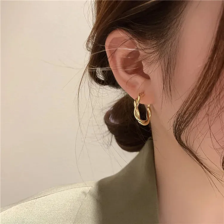 Fashion Korean Metal Elegant Hoop Earring Woman 2022 New Vintage Geometric Statement Earrings Jewelry Brincos Gift