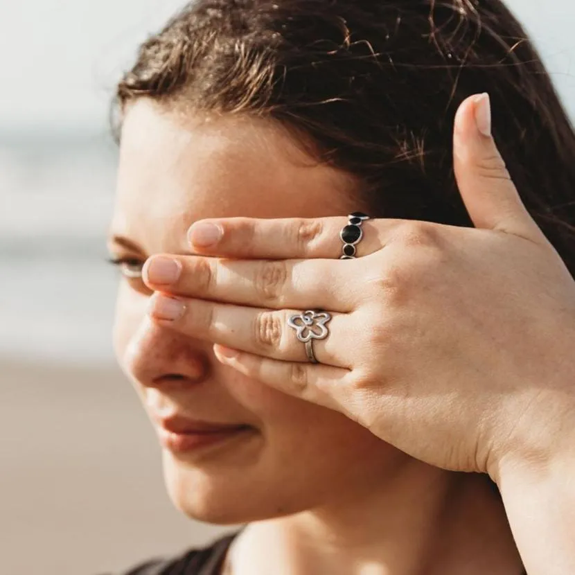 Flower power adjustable ring