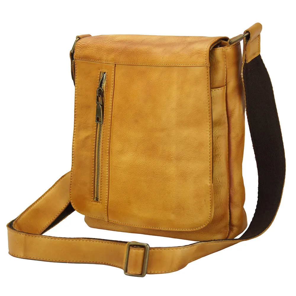 Igor Messenger Flap leather bag