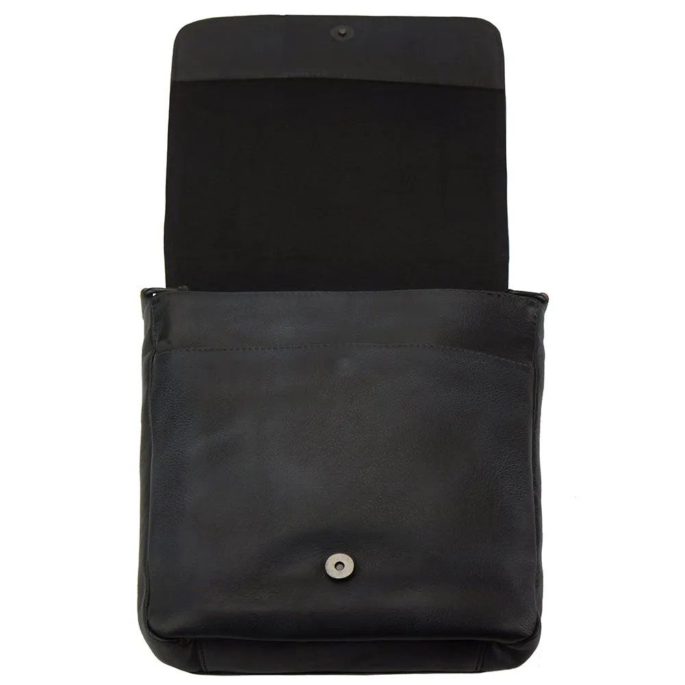 Igor Messenger Flap leather bag