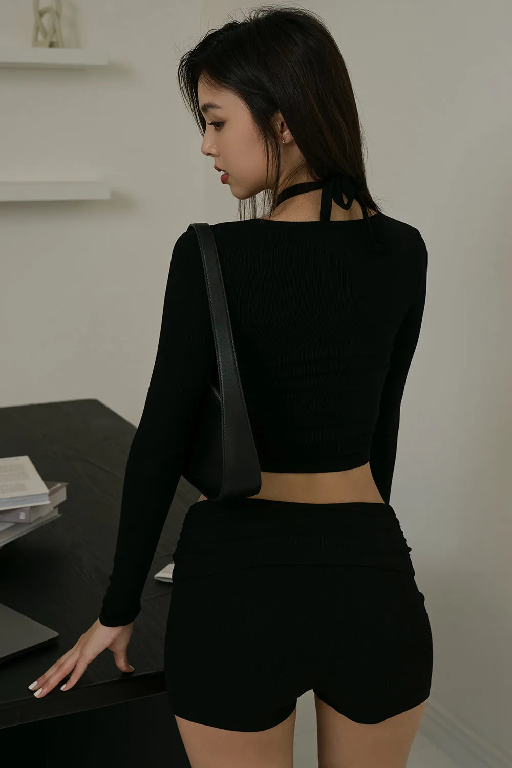 一見鍾情羅紋方領上衣<br>Elegant Rib Knit Square Neck Crop Top