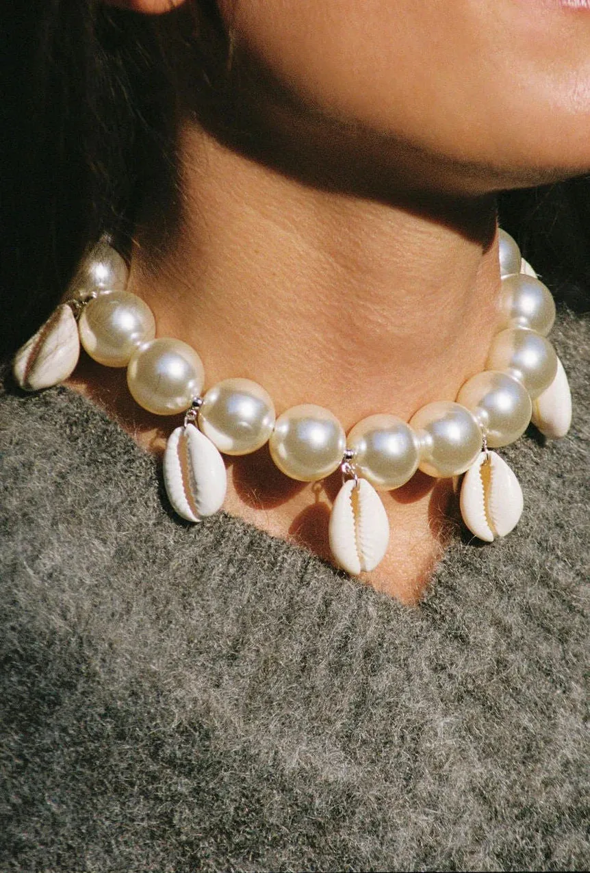 Maxi Shell Trip Necklace