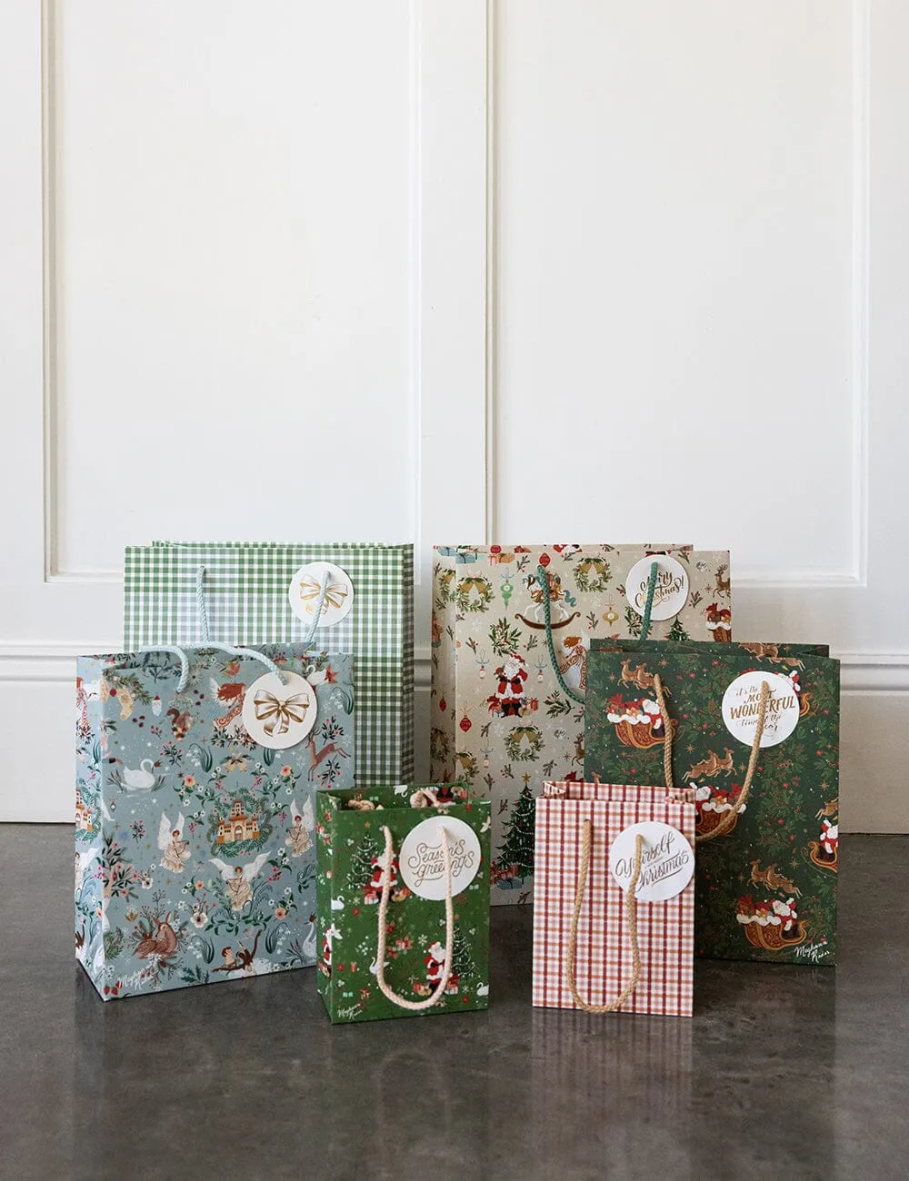 Medium Gift Bag - An Enchanted Christmas