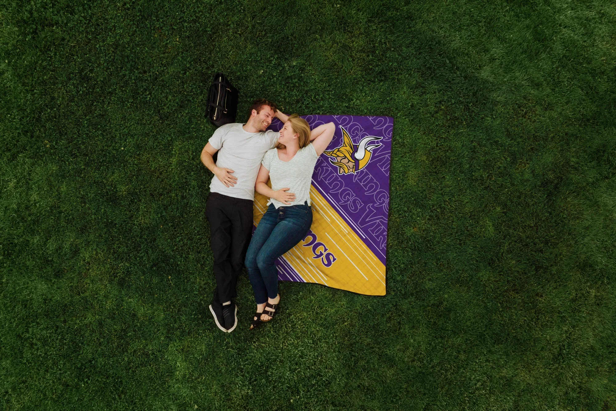 Minnesota Vikings - Impresa Picnic Blanket