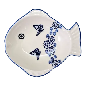 Platter, Fish-Shaped, Small in "Butterfly Garden" by Manufaktura | S014T-MOT1