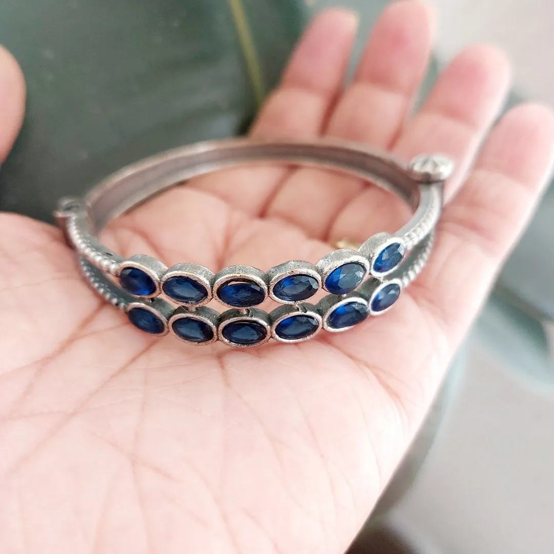 Sapphire  Chandelier : Silver Toned Bangle with Screw.